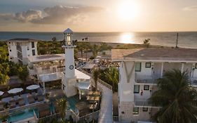 Delek Holbox